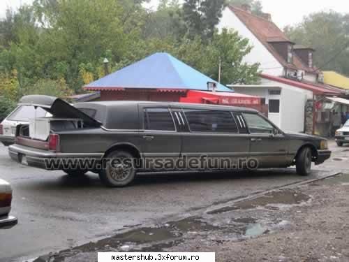 Poze funny - numai in romania vezi limuzina cu frigider in - Fun Zone